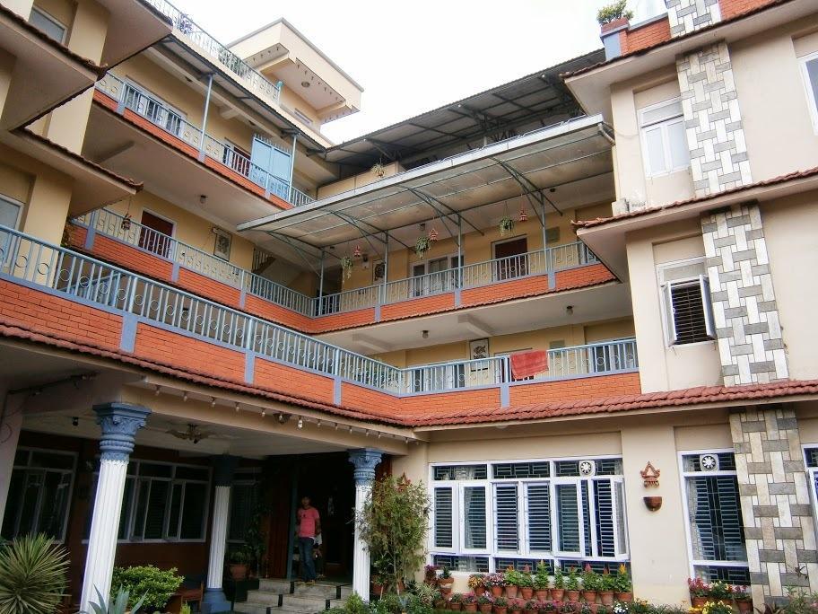 Amar Hotel Катманду Экстерьер фото
