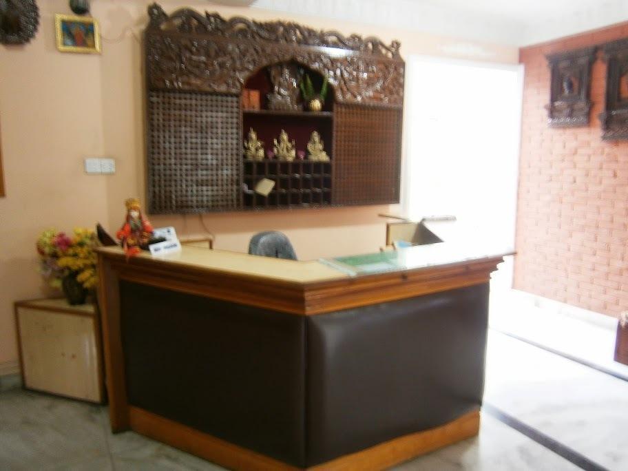 Amar Hotel Катманду Экстерьер фото